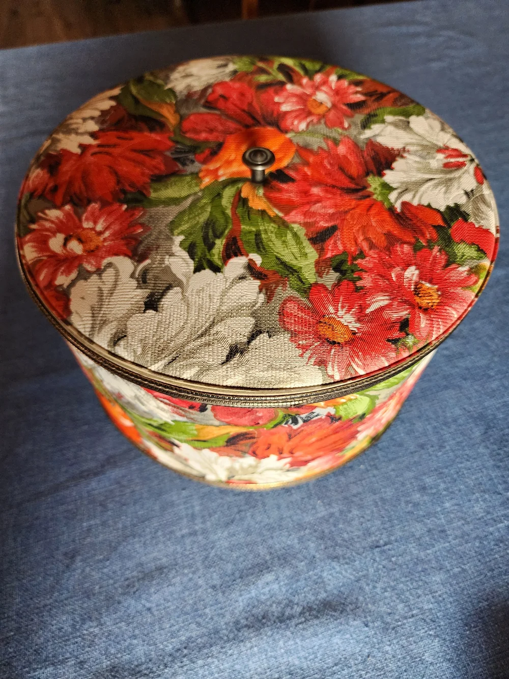 Vintage Round Floral Sewing Storage Box
